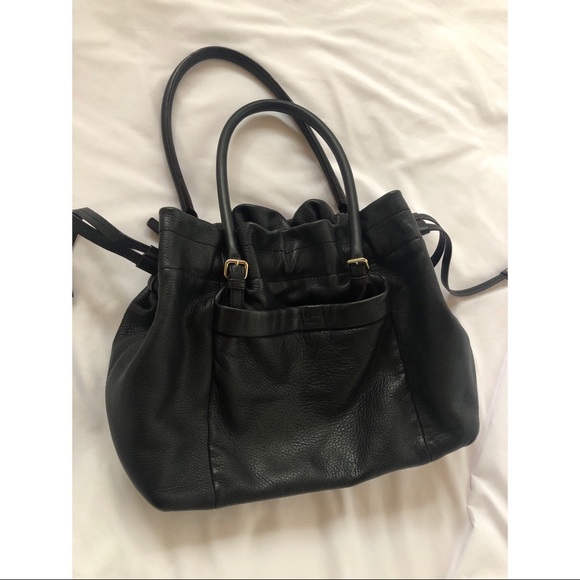 kate spade Handbags - Kate Spade Shoulder Bag